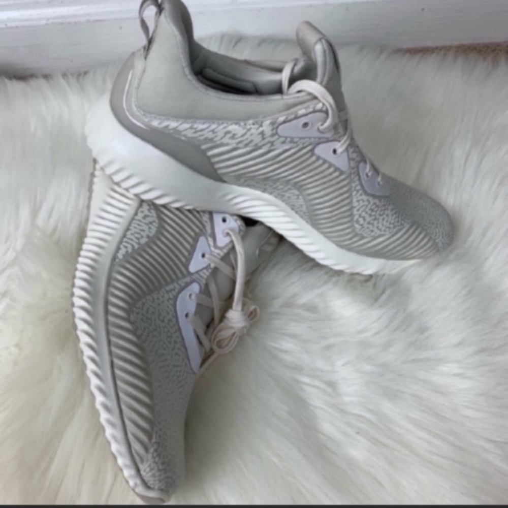 Adidas Alphabounce Shoes Youth Size 6 New